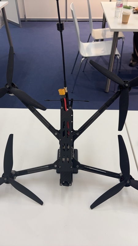 13 inch SE FPV Drone Stabiele Signaaloverdracht Hoge-definitie Beelden Lange Batterijduur en Afneembaar