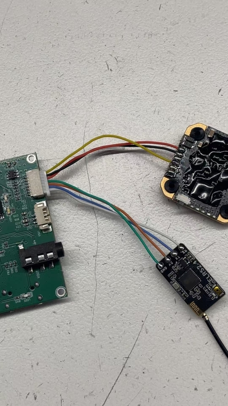 Professionele FPV Fiber Quadcopter Drone klaar om te vliegen 30km/roll Ultra licht gewicht - hoge treksterkte - interne tot externe bedrading