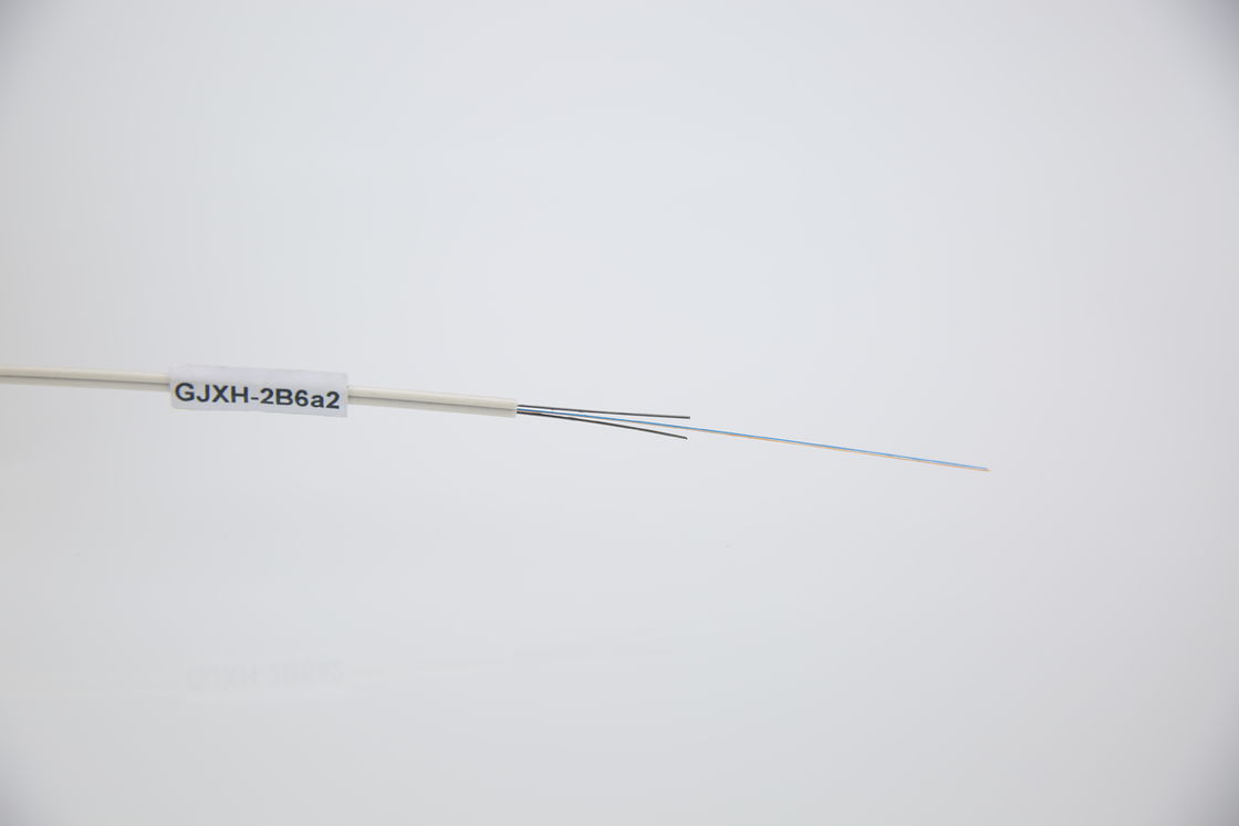 Met metaal versterkte vlinder optische kabel met LSZH buitenmantel en buigbestendige vezel voor FTTX-systeem bedrading